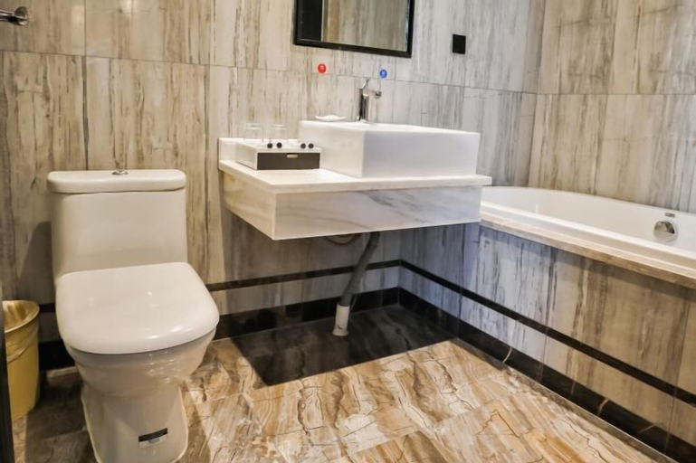 Bathroom 9