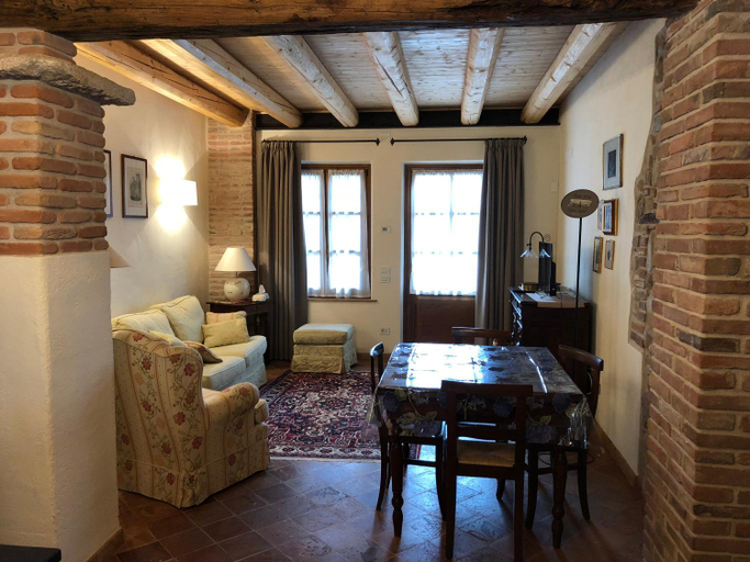 Dining Room 11