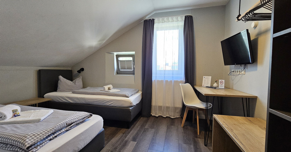 Bedroom 10