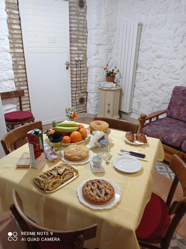 Others 2, B&B Giallo Siena, Isernia