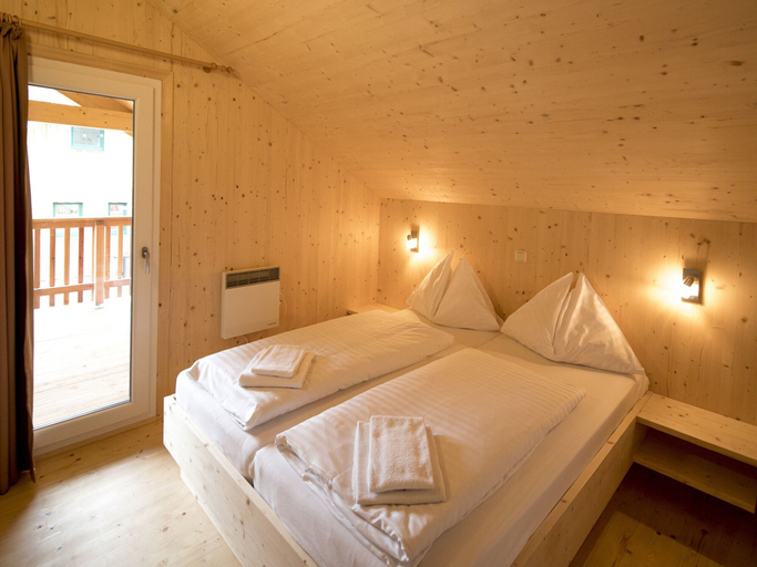 Others 4, Attractive chalet on the slopes, Murau