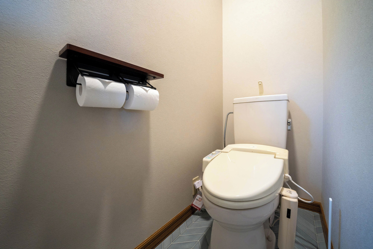 Bathroom 4, Private Lodging HAN, Tōyako