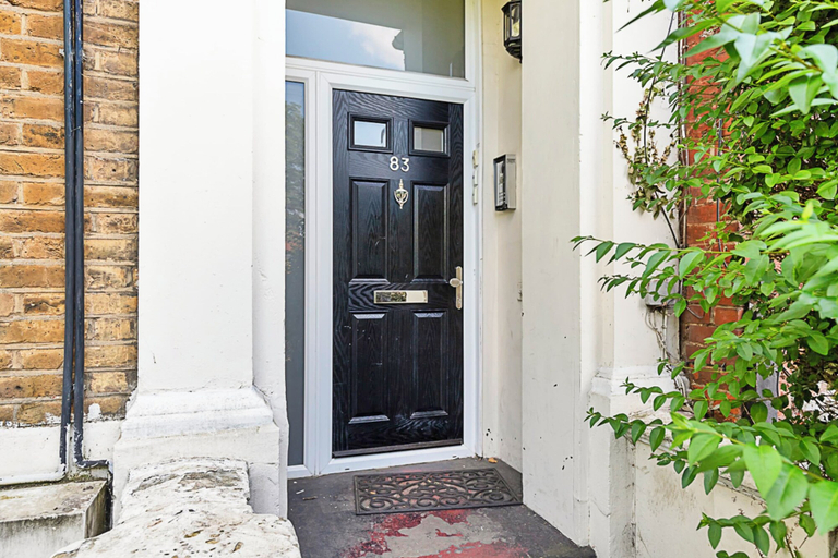Exterior & Views 2, Bright and Newly Furnished Acton Apartment, London