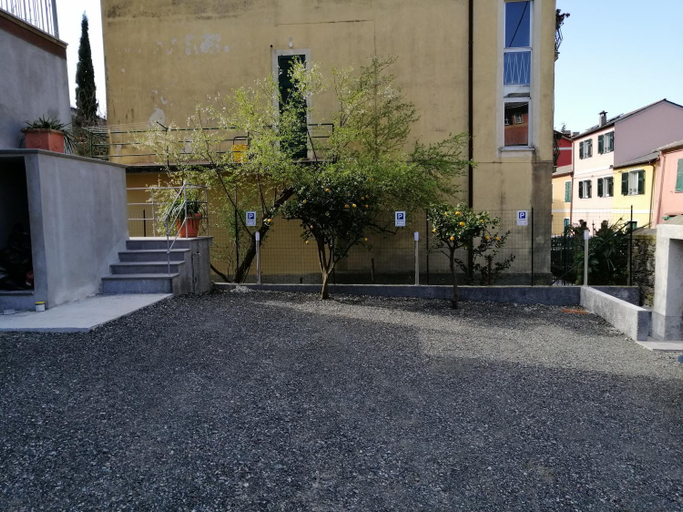 Others 5, Affittacamere L'Orto dei nonni, La Spezia