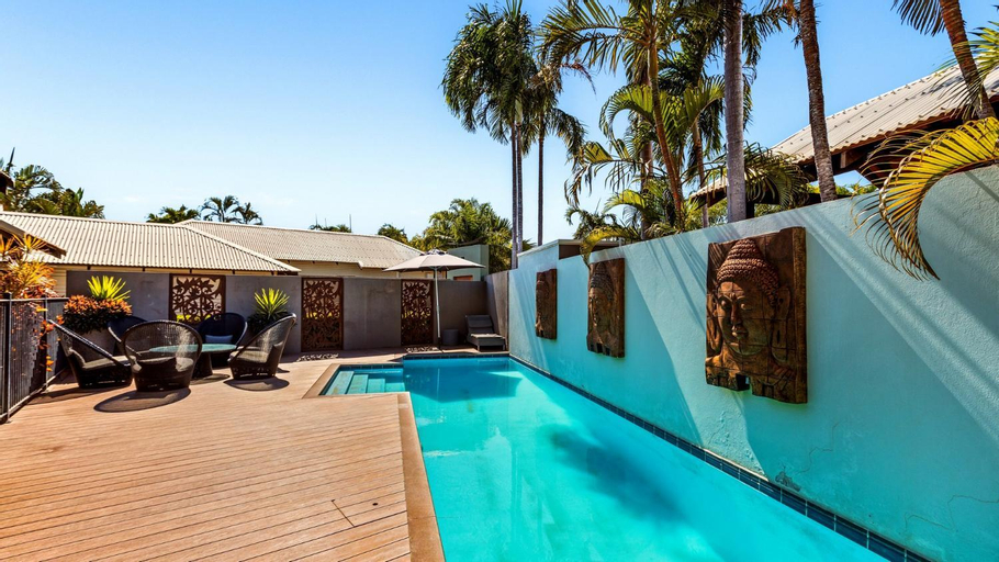 Swimming Pool 9