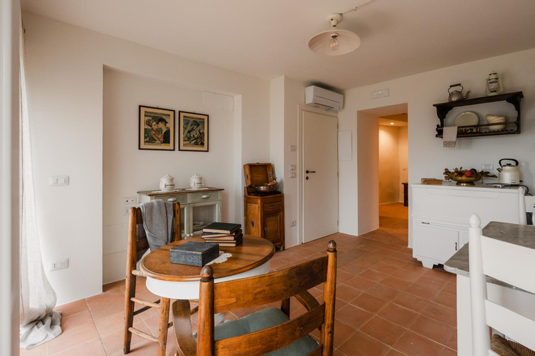 Dining Room 1