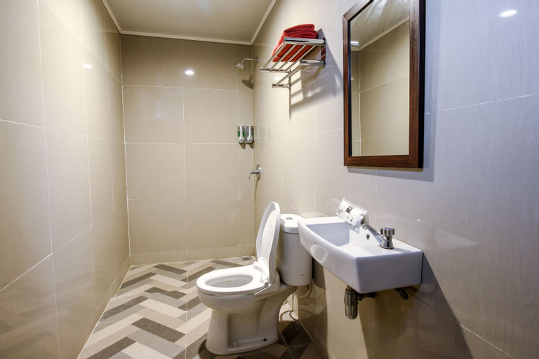 Bathroom 5