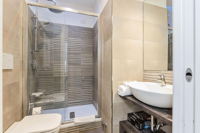 Bathroom 2, Le Stanze di Rinaldo, Roma