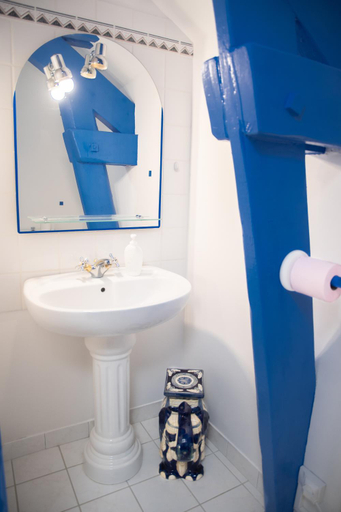 Bathroom 2, Chateau de Chazelpaud, Creuse