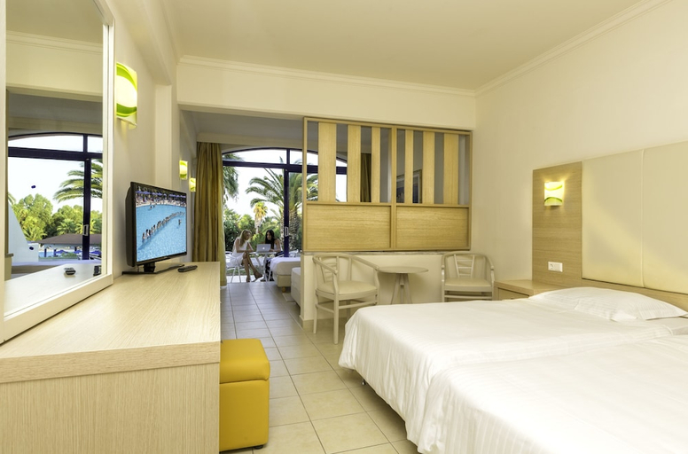 Bedroom 3, Kresten Palace, South Aegean