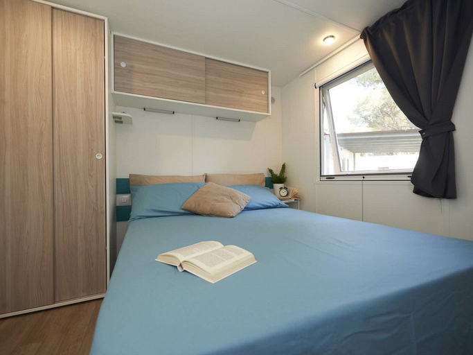 Bedroom, Peaceful Chalet Escape, Caserta