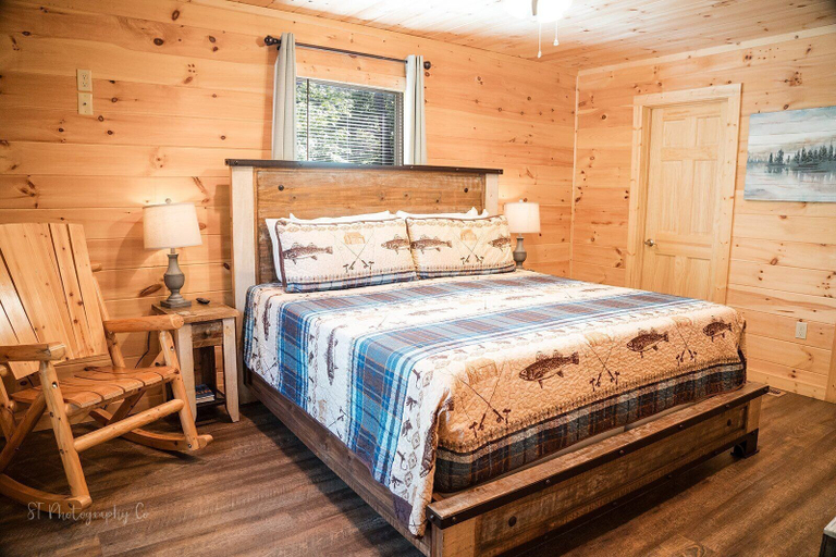 Bedroom 3, A Creekside on the Bluff, Sevier