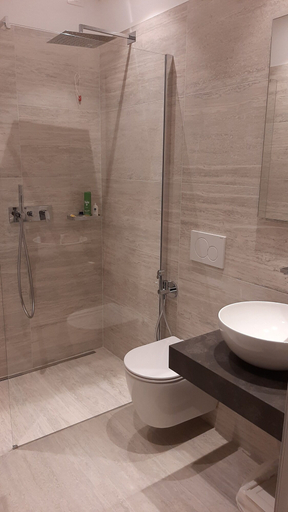 Bathroom 3, Athos Hotel, Trento