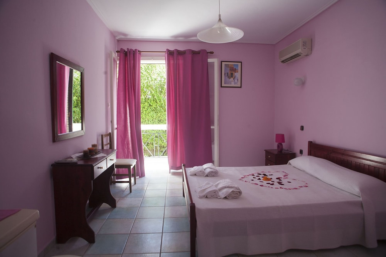 Bedroom 3, Francisco Hotel, Peloponnese