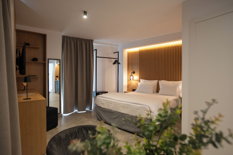 Bedroom 4, Griffin Suites, Crete