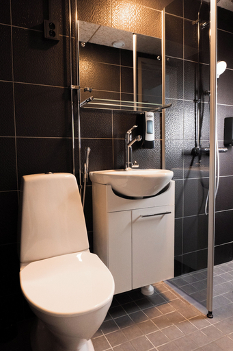 Bathroom 2, AadanKosio, North Karelia