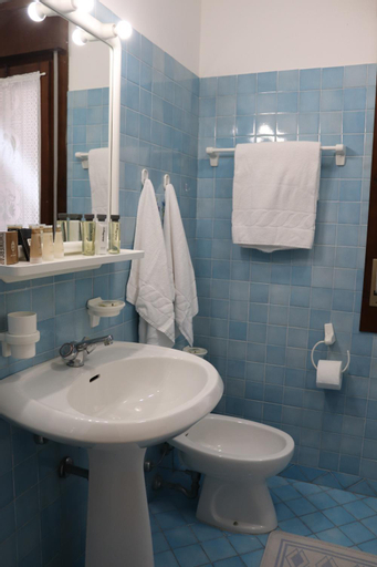 Bedroom 3, Beach House Riviera, Udine