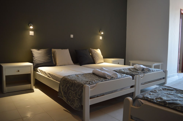 Bedroom 3, Alkyonides Hotel, South Aegean