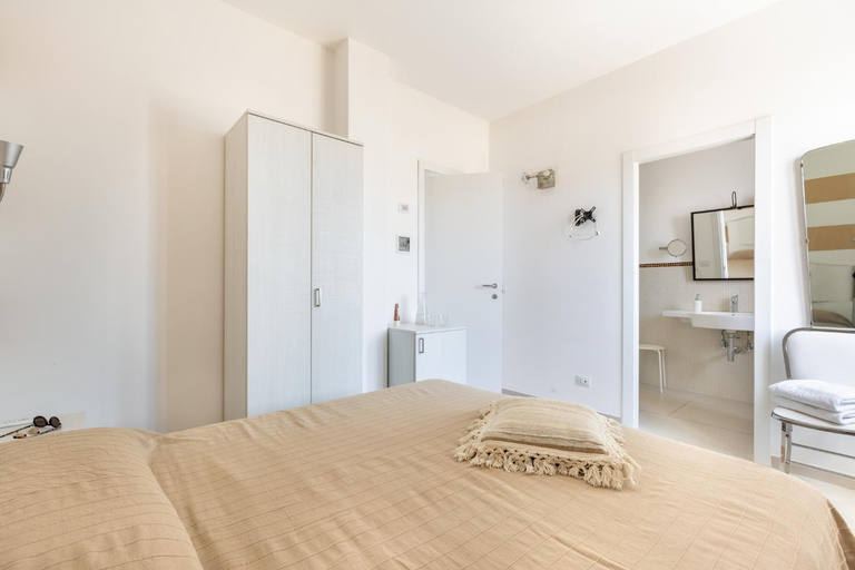 Others 5, B&B Excellent rooms, Lecce