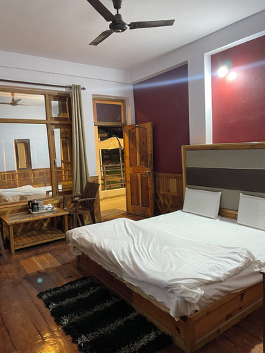 Others 5, Woodward Magique kasol, Kullu