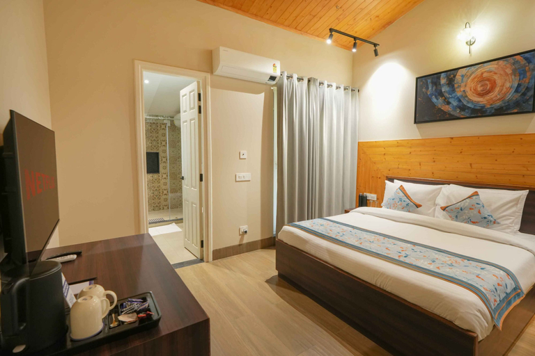 Bedroom 2, Beaumont, Kangra