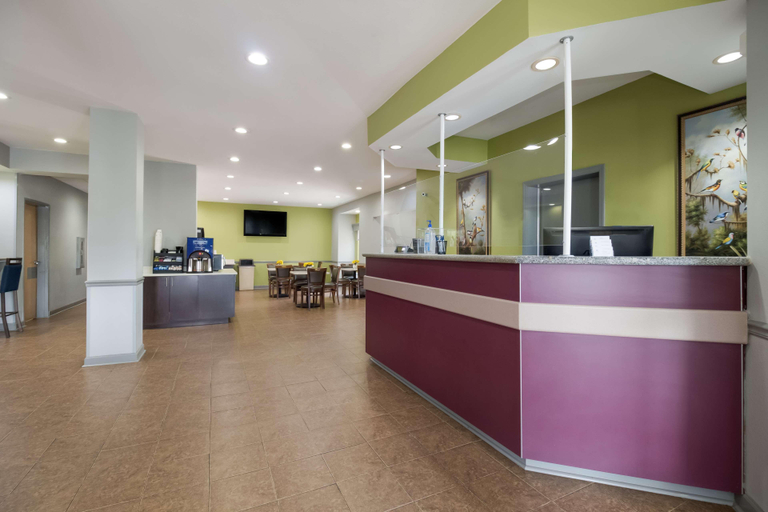 Public Area 4, Quality Inn Shallotte Near Ocean Isle Beach, Brunswick
