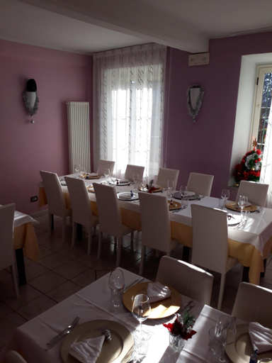 Food & Drinks 2, Locanda della luna rossa, Asti