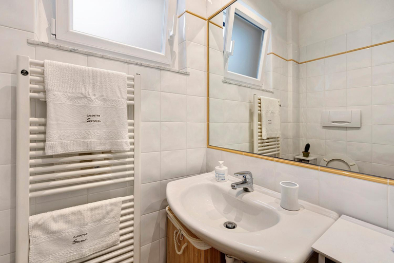 Bedroom 3, Casetta Serenin, Savona