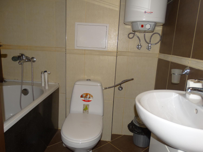 Bathroom 5, Chateau Del Marina Penthouses, Nesebar