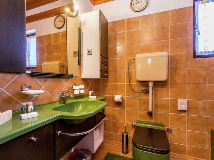 Bathroom 4, Holiday Home in Pula Near Crystal Clear Sea, Pula