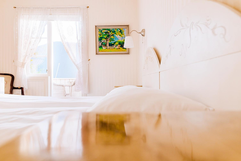 Bedroom 5, Utne Hotel, Ullensvang