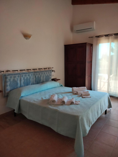 Others 3, Agriturismo i doni del mandorlo, Sassari