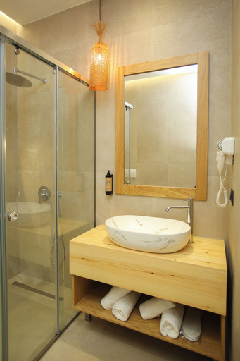 Bathroom 4, Hotel Brooklyn Vlore, Vlorës