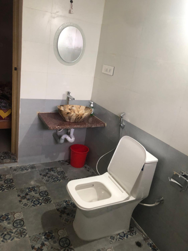 Bathroom 2, Amberleaf Estate 4BHK Homestay Coorg by Homeyhuts, Kodagu
