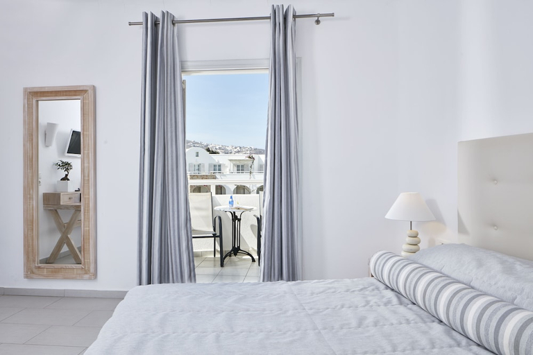 Bedroom 3, Aegean Plaza Hotel, South Aegean