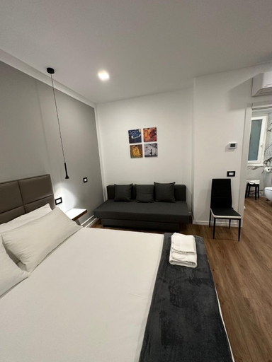 Others 4, Sweet Rooms, La Spezia