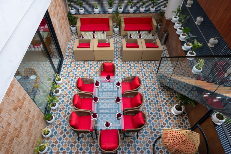 Food & Drinks 5, Hotel Classio Royale , Amritsar