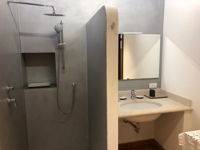 Bedroom 3, villa d'arco apartment, Verona