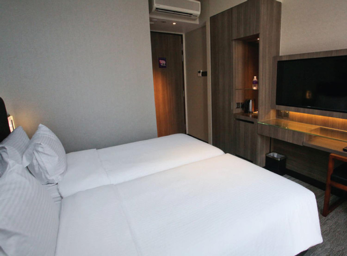 Bedroom 8