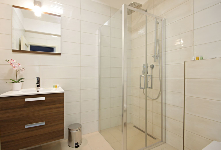 Bathroom 5, Alveo Suites, Praha 1