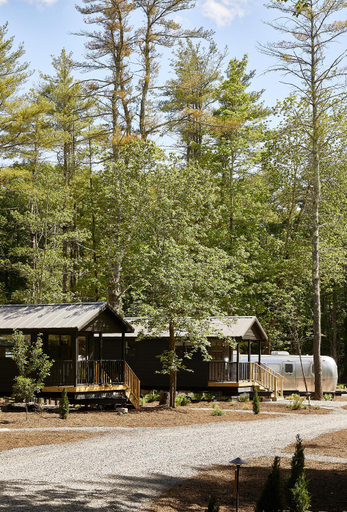 Exterior 9