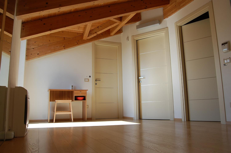 Others 5, Monferrato Asti-luminosa villa, Asti