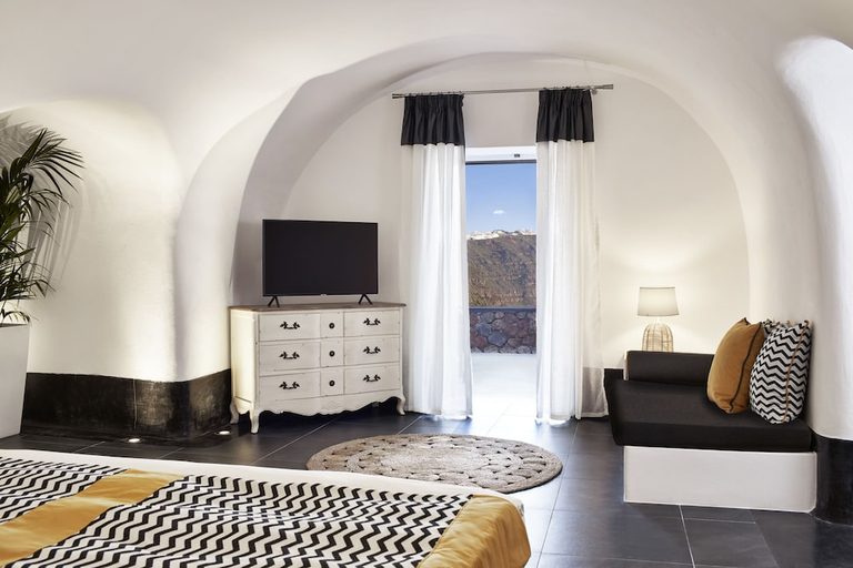 Bedroom 3, San Antonio, South Aegean