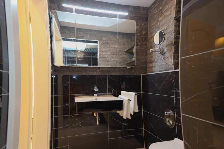 Bathroom 5, Suites Aix la Chapelle, Exclusive Apartments, Wellness and more, Aachen City, Städteregion Aachen