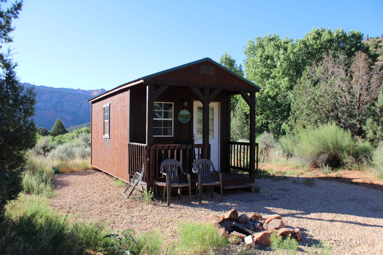 Exterior & Views, Cozy Cabins, Washington