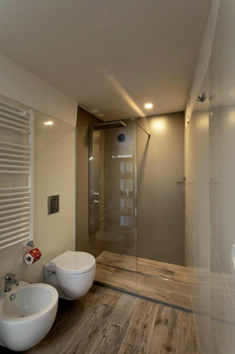 Bathroom 2, Lo Strazzo - Comfort Rooms, Matera