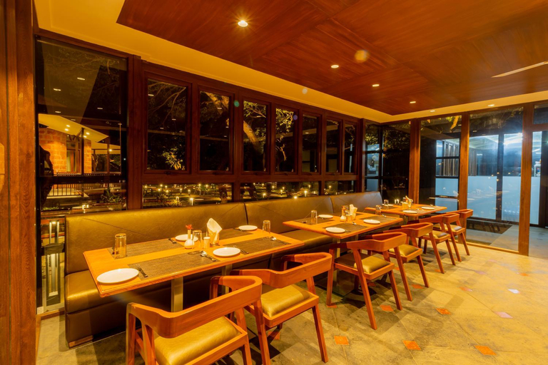 Food & Drinks 5, Hotel R R Heritage, Satara
