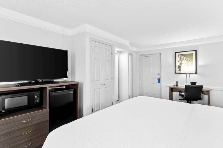 Bedroom 6
