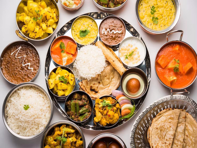 Food & Drinks, LA Riqueza - Rishikesh, Garhwal