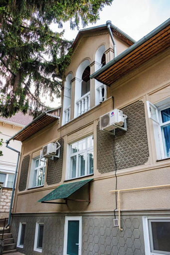 Exterior & Views, Mary&George Guest Hause